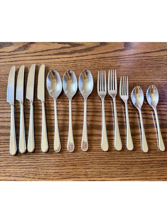 Robert Welch Other - ROBERT WELCH IONA Tour Stainless Steel Flatware 18/10 Crate & Barrel 12 Piece